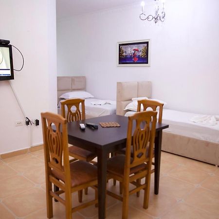 Nea'S Apartment Shkodër Extérieur photo